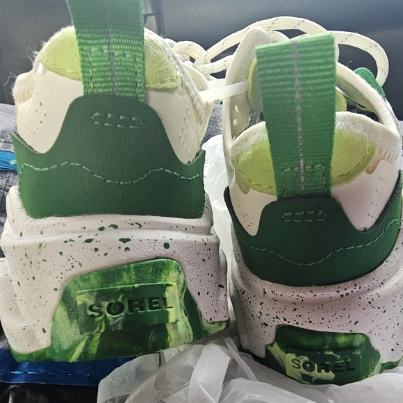 Sorel Alfred Kinetic Breakthru Tech Lace Zapatilla para mujer Verde Talla 5 - Picture 2 of 10